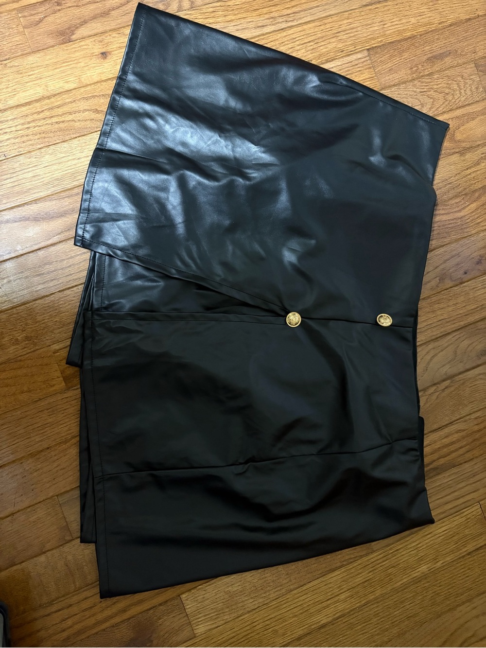 Black skirt